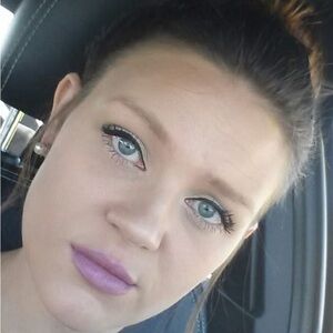 Meet your Posher, Rhianne